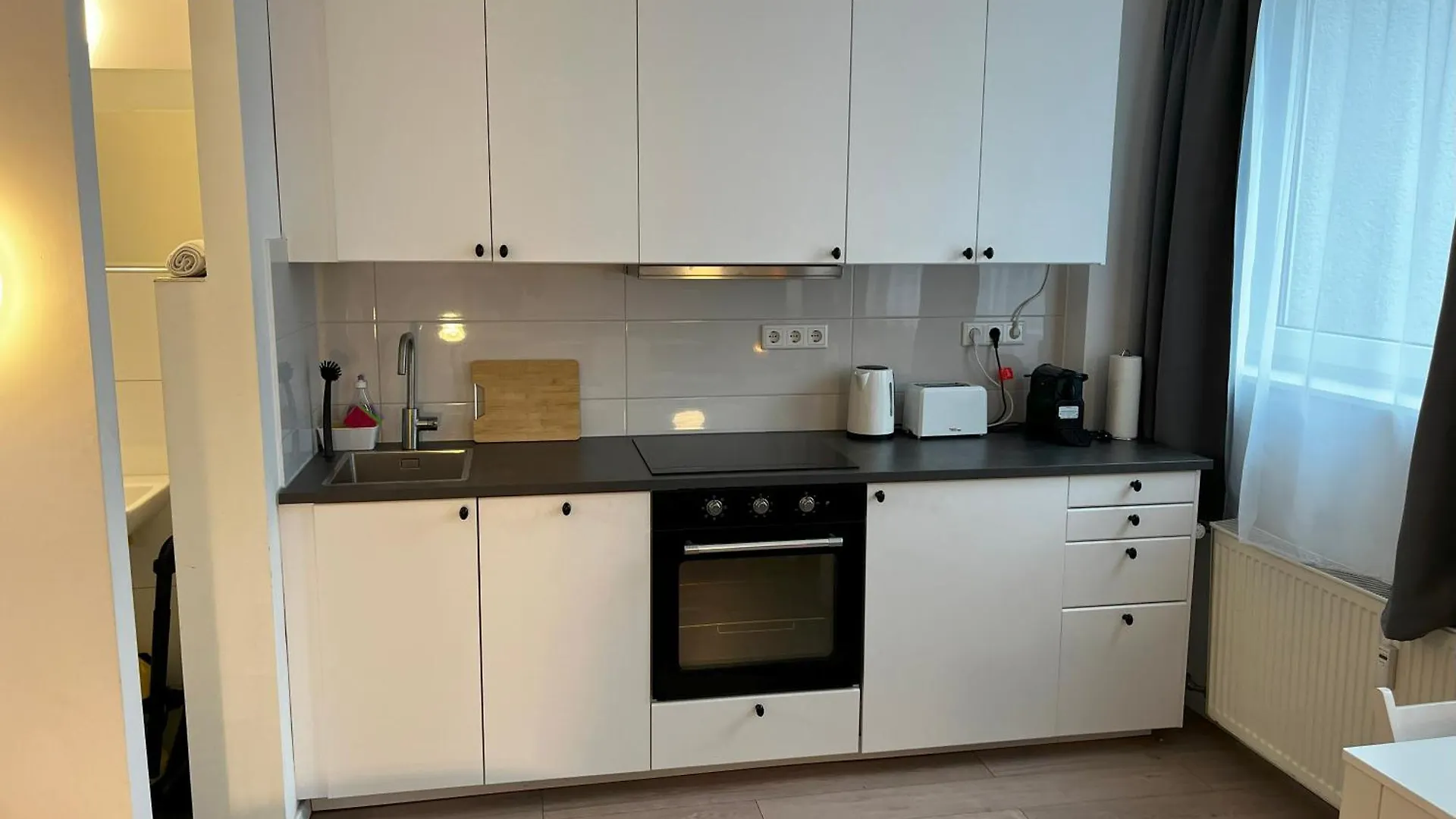 Stylish Apartment In Friesenplatz, Heart Of كولونيا ألمانيا