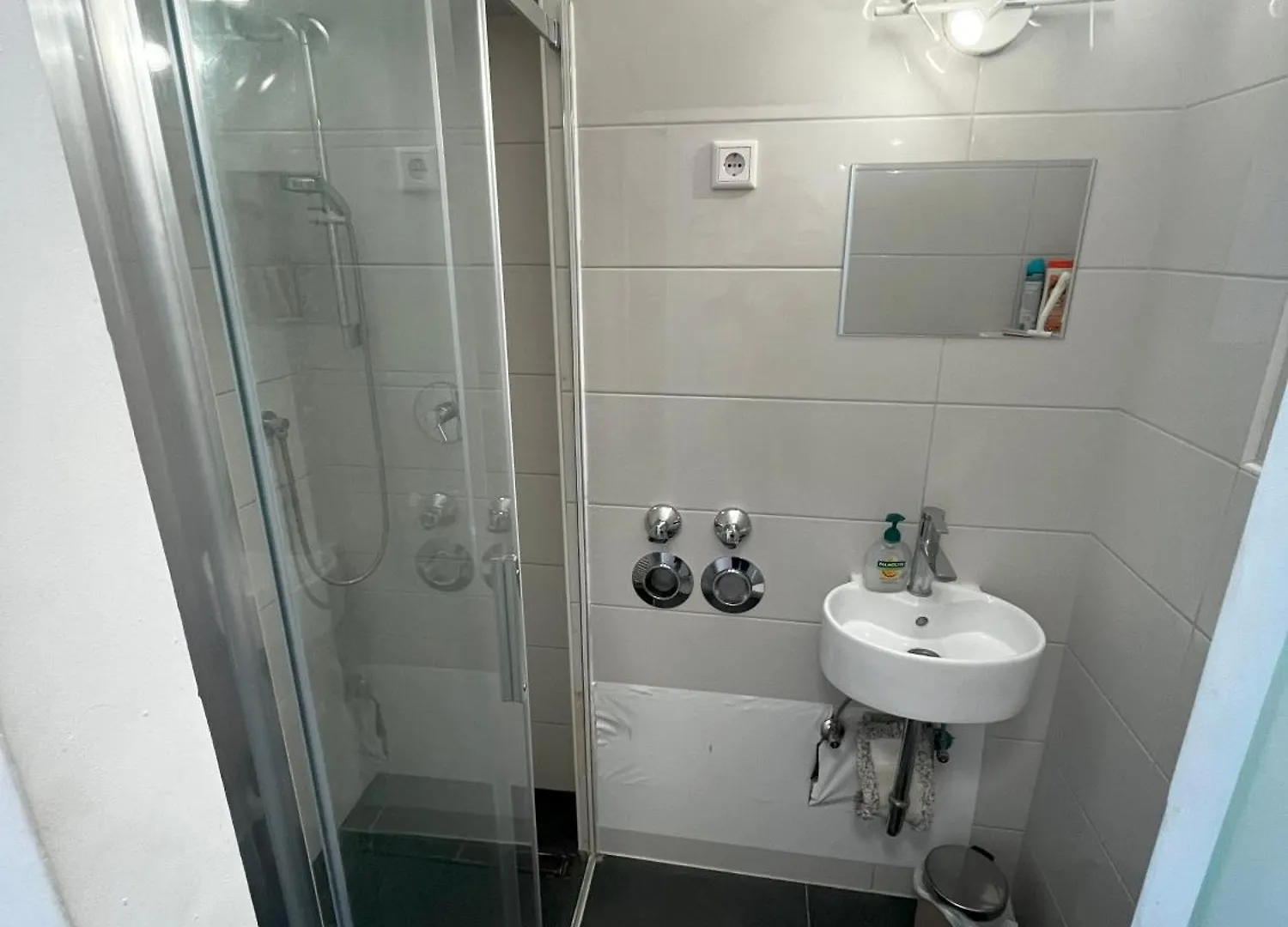 Stylish Apartment In Friesenplatz, Heart Of كولونيا 0*,