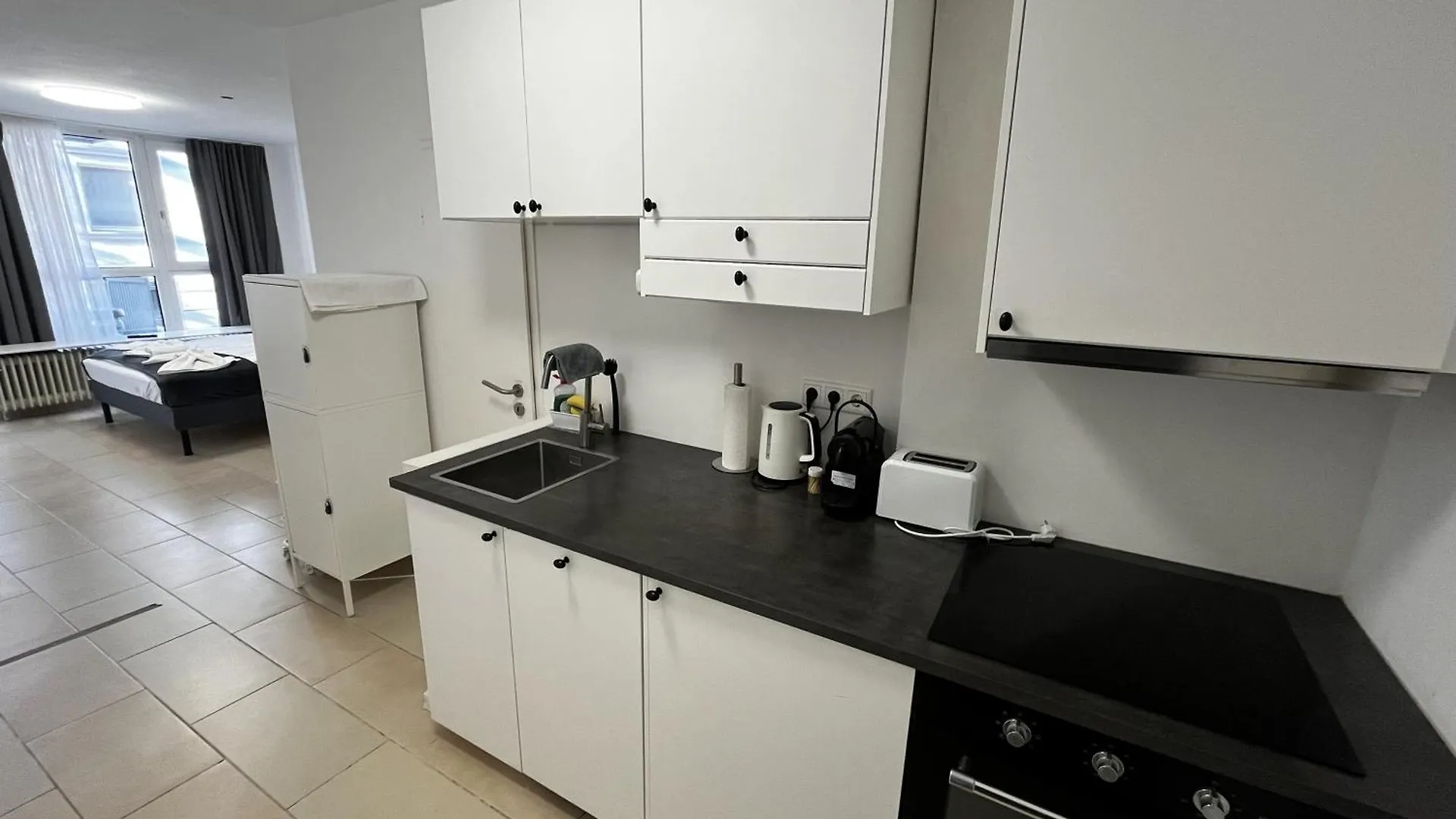 Stylish Apartment In Friesenplatz, Heart Of كولونيا